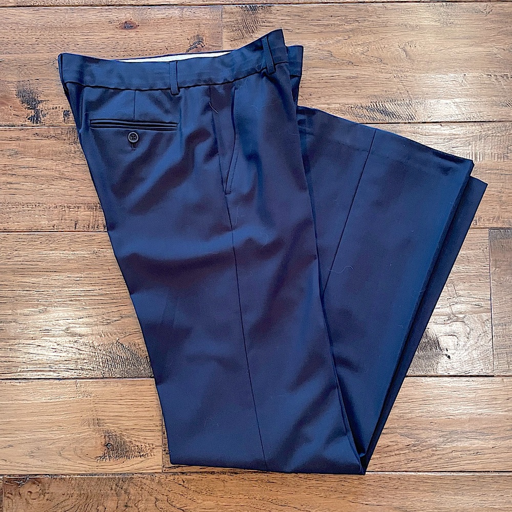 Theory size. 6 Navy trouser